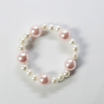 Picture of Baby pink Shell Pearl bracelet