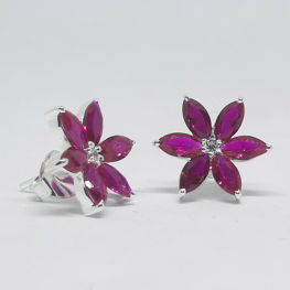 Charming Pink Flower studs in 925 Silver
